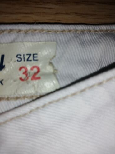 krem pantalone i bela kosulja: Britches and shorths — 2