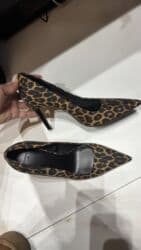 jimmy choo cipele srbija: Pumps, Bershka, 36 — 5