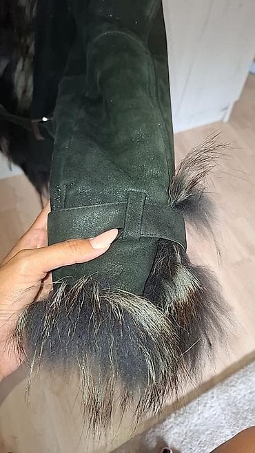 pantalone sa prorezom: Ženska kraća jakna od tamnozelene brušene kože/antilopa sa — 2
