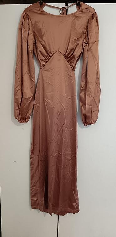 Nova sa etiketom. Naznačena veličina 36. Polu obim 22.5 do 26.5