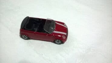 i robot sa prevodom: Burago mini cooper s, china,staklo i platno nisu original — 1