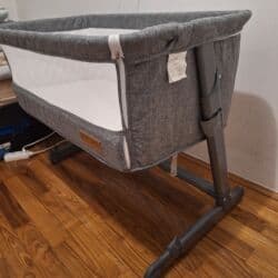 Armchairs: FREE ON prenosivi krevetac FREE TO ME, namenjen je bebama uzrastu do 6 at lalafo.rs — 1 Armchairs: FREE ON prenosivi krevetac FREE TO ME, namenjen je bebama uzrastu do 6 — 1