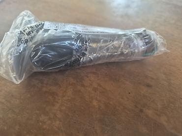 Donji delovi trenerke: Bočni žmigavac Audi A6 C5 Audi A8 D2 Audi A4 B5 Audi A3 8L - — 3