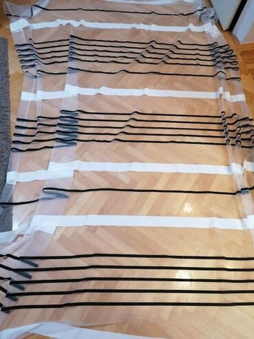 Figure: Zavese nove, Dužina i širina po meri. Ušivena traka i obrađene ivice — 2