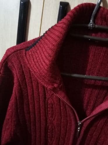 djak zenske patike adidas: Zenski dzemperak 600din — 2