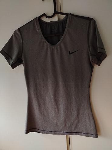 NIKE Dri Fit Ženska Sport Majica
Original, M veličina
Novo
Hit na lalafo.rs NIKE Dri Fit Ženska Sport Majica
Original, M veličina
Novo
Hit