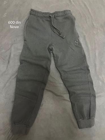 pull and bear trenerke: Crne trenerke (donji deo) - Veličina: S (izvezeno slovo “S” na — 1