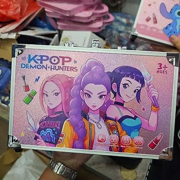 masa i medved: Huntrix kofer koji će oduševiti svaku devojčicu! Kofer sminka — 4