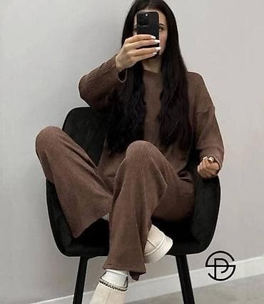 Kućna odeća: ✨ 𝑲𝒍𝒆𝒐𝒑𝒂𝒕𝒓𝒂 𝑺𝒕𝒚𝒍𝒆 ✨ ⚜️ Univerzalna velicina ⚜️ Komplet rebrasti — 2