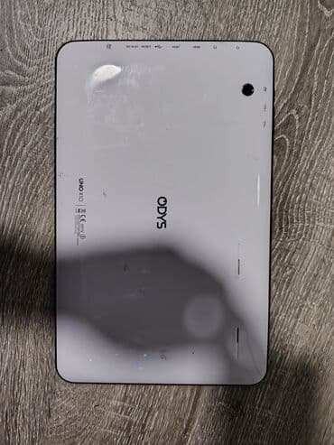 kalorifer na plin: Tablet – crni, oko 9–10 inča - Ekran: približno 9–10", crni okvir — 3