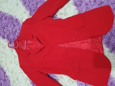 Pantalone, Farmerke, Šortsevi: Elegantni crveni ženski sako - Klasičan kroj sa jednim dugmetom za — 1