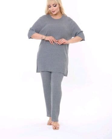 moderni kompleti za punije dame: STIGLI. Kompleti za punije dame Cena:1700din Xl do 4xl — 2