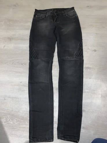push up pantalone: Odgovaraju za M/L imaju elastina — 1