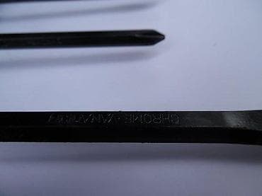 radapciger cena: Set odvijača – 4 dela - Tipovi: ravni i krstasti (Phillips) nastavci — 3