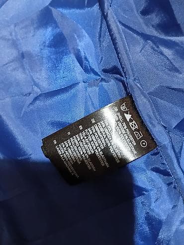 Ženska obuća: H&M ženski sako, model sa jednim dugmetom - Veličina: EUR 38 (US — 4