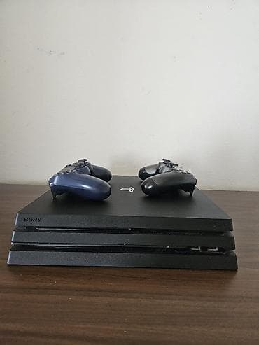 aparat za galete: Sony PlayStation 4 Pro konzola, s priložena 2x DualShock 4 bežična — 1