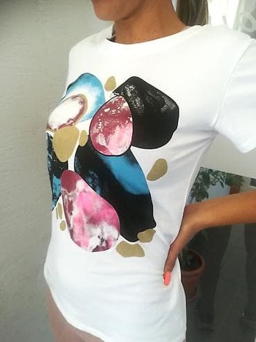 Majica vrhunski kvalitet
Unikat model
UVOZ Pariz
SNIŽENJE