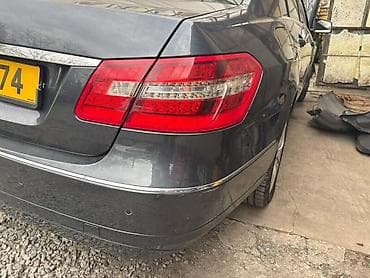 a6 4.2: Mercedes-Benz — 1