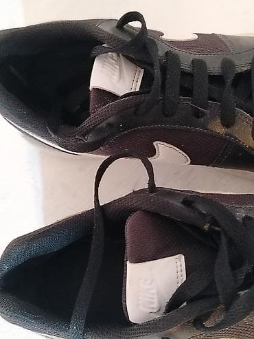 champion duksevi: Nike patike broj 39-700 dinara Veoma dobro stanje Broj 39 Gaziste 24,5 — 5