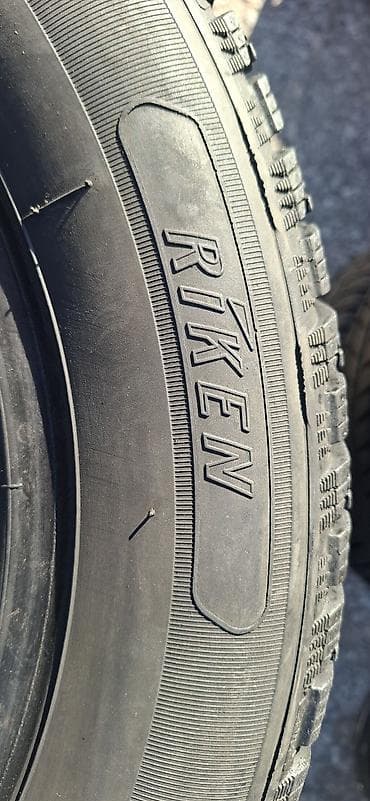 mercator gume: 205 55 R16 Riken. Prodajem 4kom polovne zimske auto gume dimenzije — 8