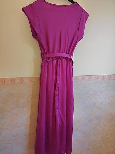 krovni koferi polovni: Svečana haljina jednom nošena M/L veličina. Mere: po ramena 38 cm + 7 — 3