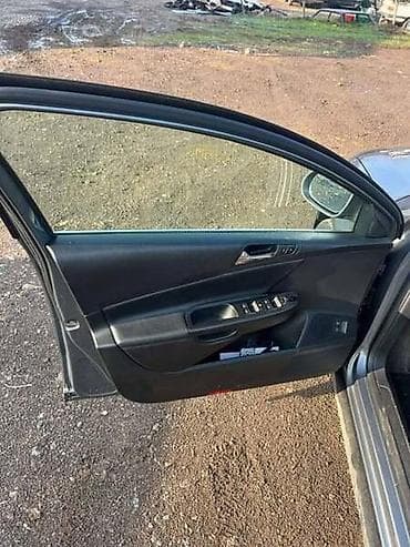 polovni automobili automatski menjac: INSTRUMENT TABLA ZA VOLKSWAGEN PASSAT B6 | Instrument tabla za VW — 3