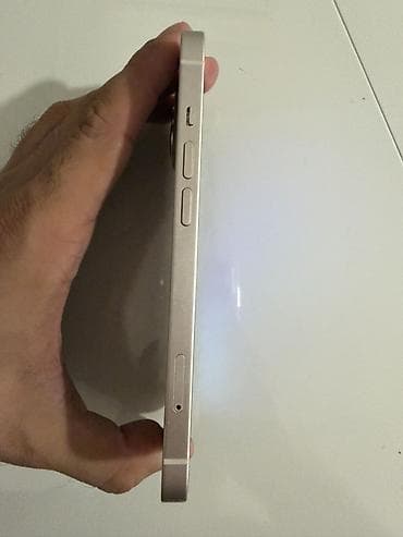 za igru: * iPhone 13 128 GB * Bela boja (White) * Battery Health: 75% * SIM — 4