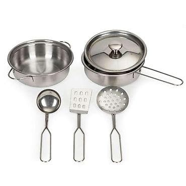 kasica prasica sa kljucem: DRVENA KUHINJA + POSUĐE ZA IGRU ECO TOYS Šifra proizvoda: PLK560-250 — 2