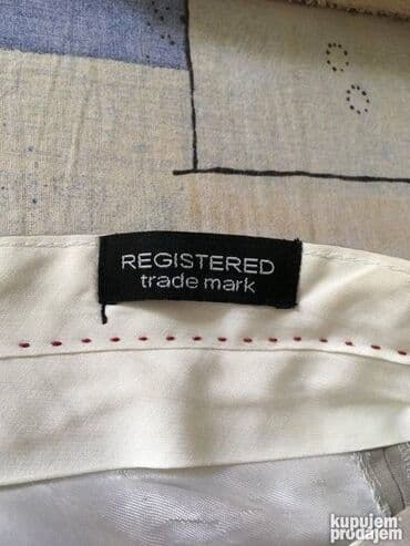 velicine pantalona: Gucci pantalone br.46. Gucci pantalone bež boje od laganog materijala — 4