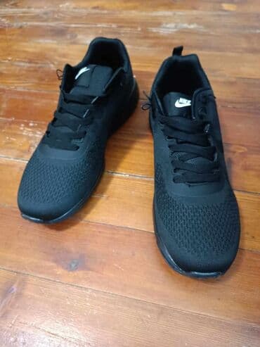 muške zimske jakne c a: Trainers, Nike, size - 50 — 2