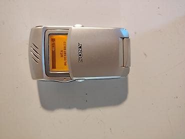 sony linija: Sony CMD-Z7 preklopni mobilni telefon, kao nov, baterija nova, radi na — 7