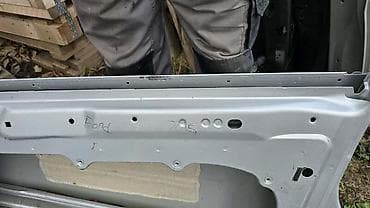 znak za bmw: PREDNJA DESNA VRATA ZA FORD FOCUS | Ford fokus prednja desna vrata — 2