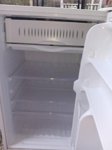 polovni samsung a51: Samsung mini frižider sa zamrzivačem – model - Kompaktan samostojeći — 5