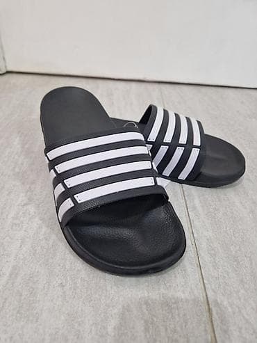 obuca novi pazar: Muške papuče/slajd sandale – veličina 41 - Boja: crna sa belim — 2