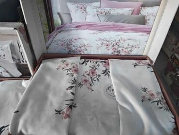 Blankets and Bedspreads: Double, color - Multicolored — 2