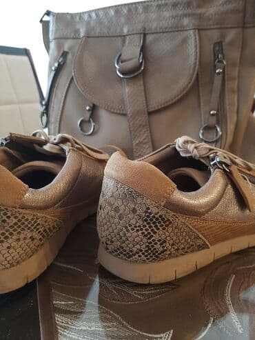 guess patike: TOP PONUDA Kožne patike broj 38 i tasna u istoj kombinaciji boja — 4