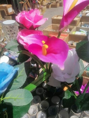 držač za ruže stablašice: Solarne lale Solarno drvce Silarni ljiljan Solarne ruze Cena za 2kom — 3