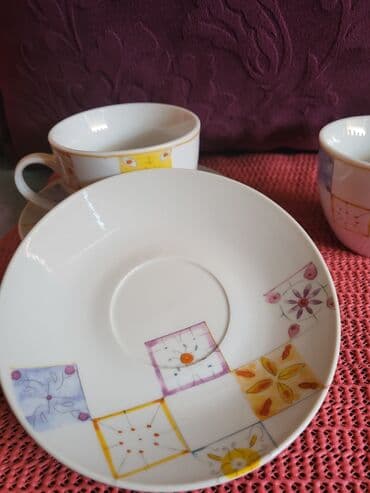 solja za trimer: Solje nove porcelanske za dvoje. Komada. 2. Tacne. 13,5cm. Solje — 11