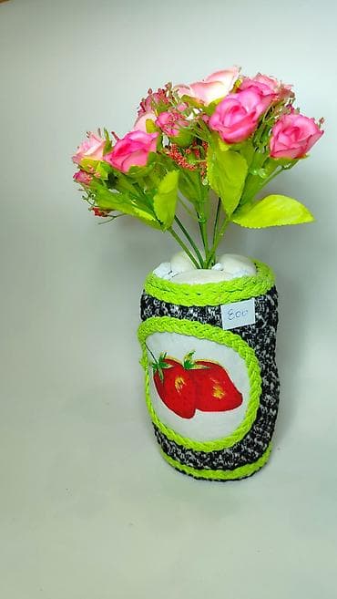 Prehrambeni proizvodi: Dekorativna aranžirana vaza sa veštačkim ružama - Ručno dekorisana — 6