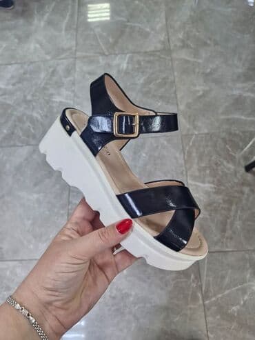 oksfordice sa platformom: Sandale — 1