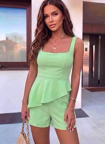kombinezoni za punije dame: SEZONSKO SNIŽENJE‼️‼️‼️Ženski kratki kombinezon sa peplum detaljem - — 3