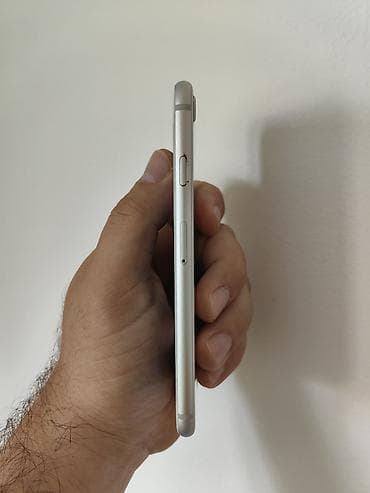iphone 15 pro max second hand price: Iphone 8 sa 64gb memorije, icloud free, otključan za sve mreže — 2