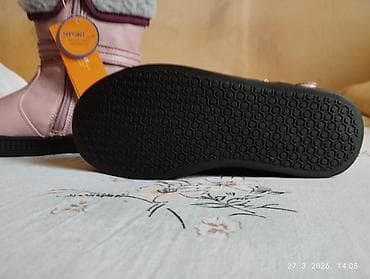 skolski rančevi za decake: Dečije zimske čizme United Colors of Benetton - Model: „Russy“ - — 8