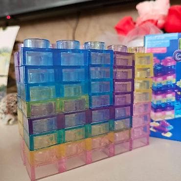 hm kupaci za decu: Magic Gummy Bloc sadrži 40 mekanih, prozirnih kockica u boji koje se — 7