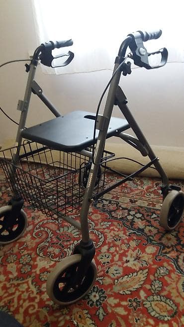 flucon kapi za oci: Nemacka aluminijumska hodalica-setalica, rolator sa 4 tocka, u veoma — 5