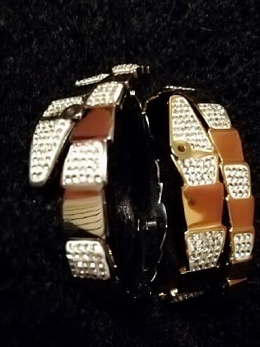 Watches: Ekskliziv
 swarovski
 pozlata
5 puta skuplja u prodavnici — 4