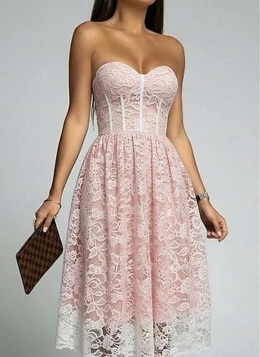 Muška odeća: ✨ Haljina – 2600 din Elegantna midi haljina bez bretela, idealna za — 2