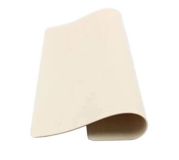 set sminke u koferu: Koza latex blanko za trajnu sminku ili tetoviranje Cena:500din/komad k — 4