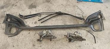 lamela za pezo 307 cena: MOTORIC PLASTIKA ISPOD BRISACA ZA PEUGEOT 407 ZA 2008. GOD — 1