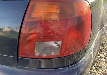 štop svetla za prikolicu: STOP SVETLO ZA AUDI A4 OD 1999. DO 2003. GOD — 2